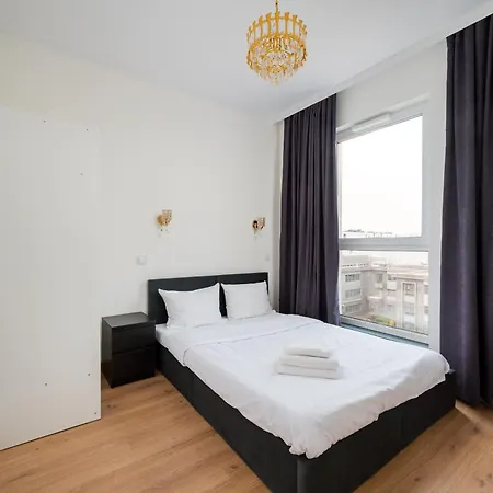 Ursus Spacious By Bookinghost