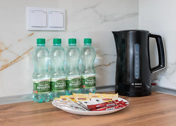 Ursus Spacious By Bookinghost