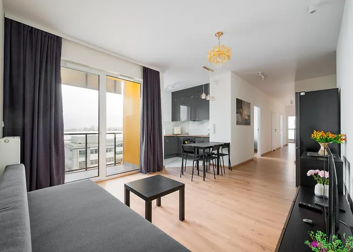 Apartament Ursus Spacious By Bookinghost