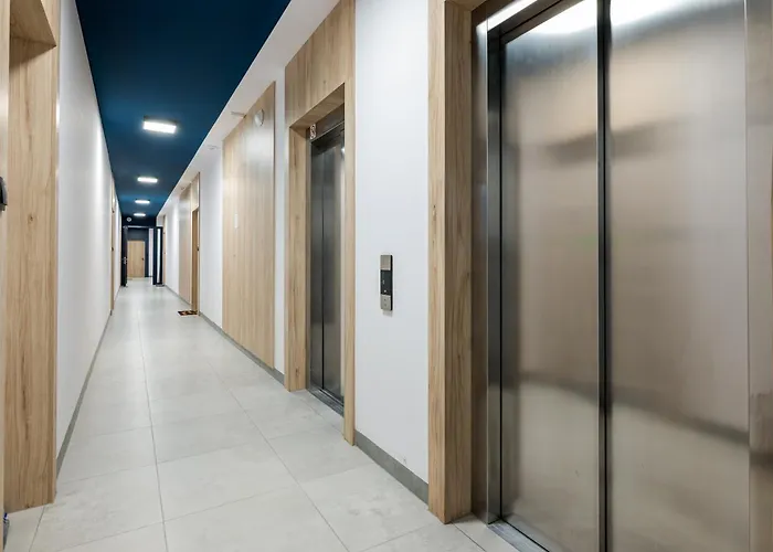 Ursus Spacious By Bookinghost Apartman *