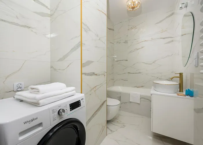 Ursus Spacious By Bookinghost * Varsó